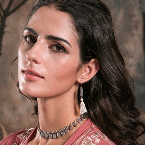 Natural Ore Chevron Arrow Tassel Gold Earrings - Picture 9 of 9